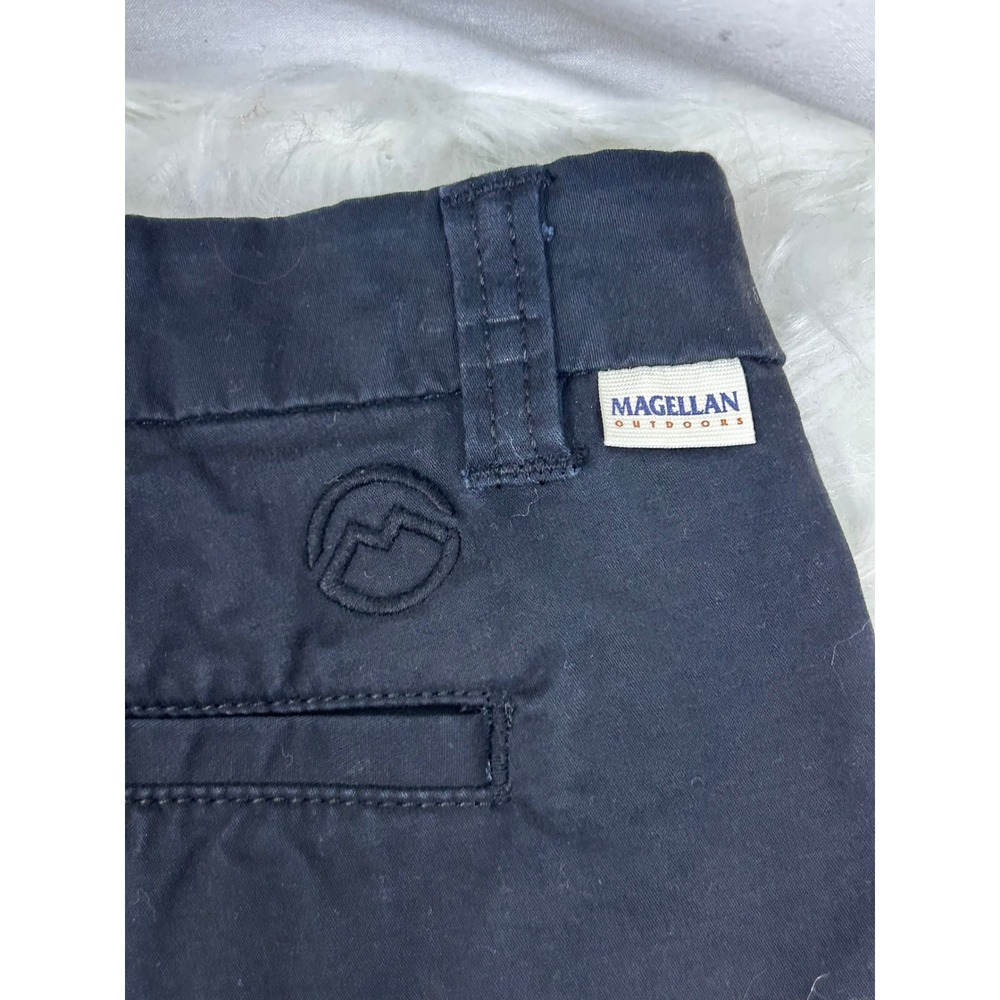 Magellan Outdoors Womens Black Chino Shorts Flat Front Casual Hiking Size 8 - Picture 9 of 11